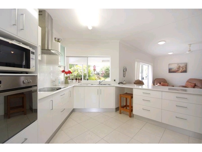 5 Providence Close, Bentley Park QLD 4869