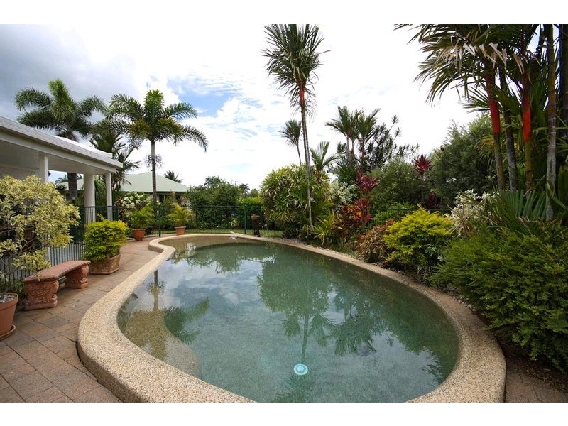 5 Providence Close, Bentley Park QLD 4869