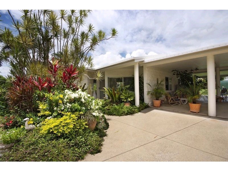 5 Providence Close, Bentley Park QLD 4869