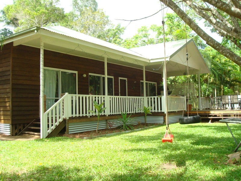 1 Cyathea Close, Kamerunga QLD 4870