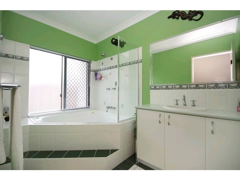 16 Taro Close, Mount Sheridan QLD 4868