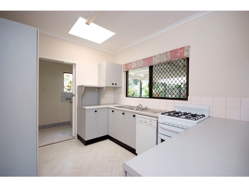 15 Hobson Drive, Brinsmead QLD 4870