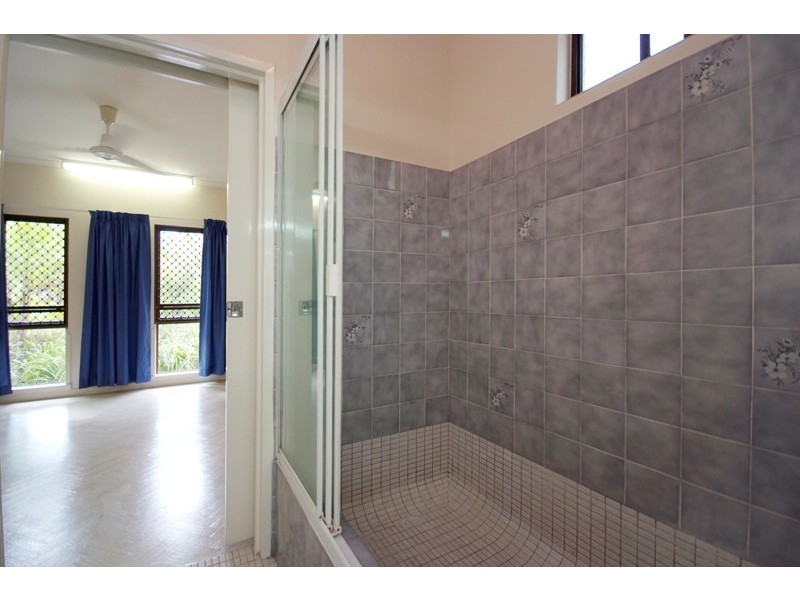 15 Hobson Drive, Brinsmead QLD 4870