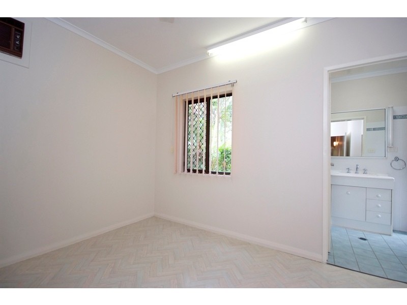 15 Hobson Drive, Brinsmead QLD 4870