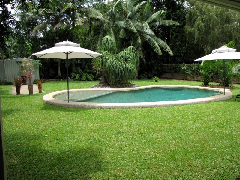 15 Carolyn Close, Yorkeys Knob QLD 4878