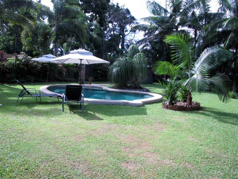 15 Carolyn Close, Yorkeys Knob QLD 4878