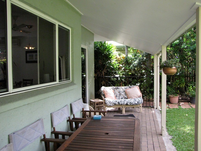 15 Carolyn Close, Yorkeys Knob QLD 4878