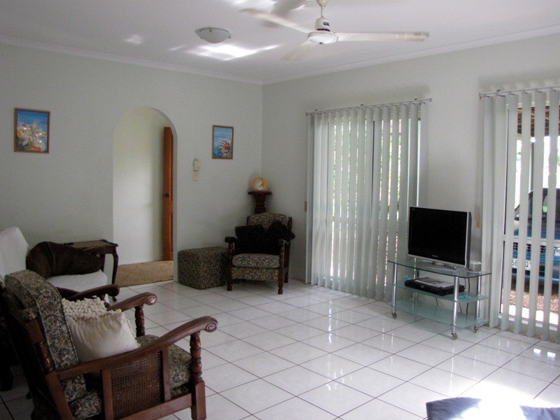 15 Carolyn Close, Yorkeys Knob QLD 4878