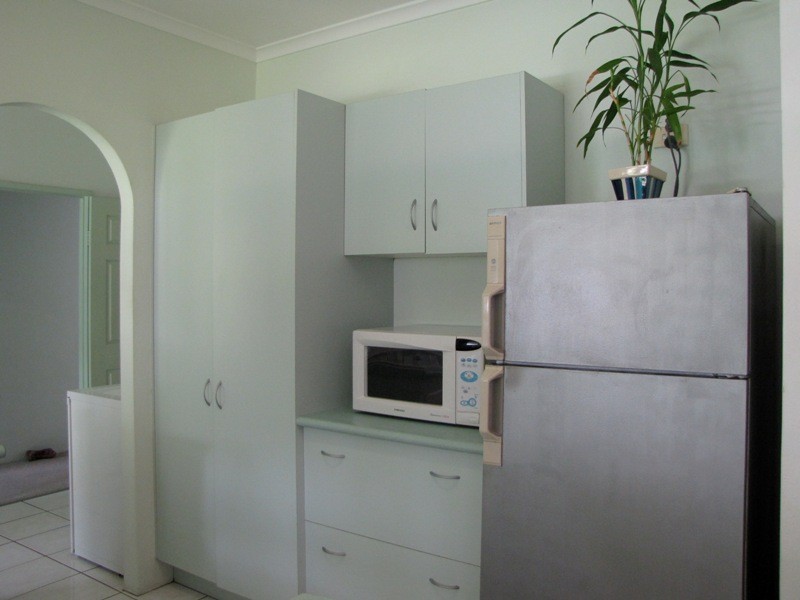 15 Carolyn Close, Yorkeys Knob QLD 4878