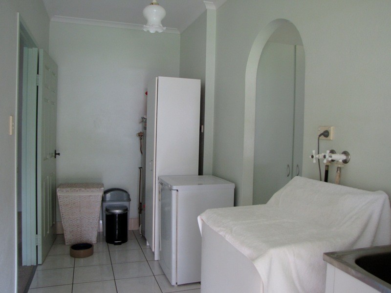 15 Carolyn Close, Yorkeys Knob QLD 4878