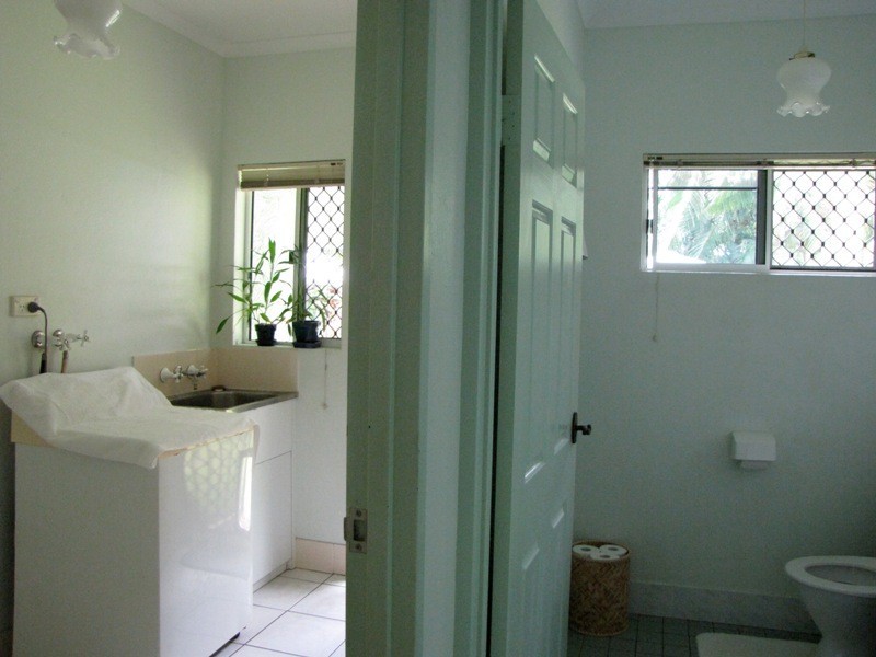 15 Carolyn Close, Yorkeys Knob QLD 4878