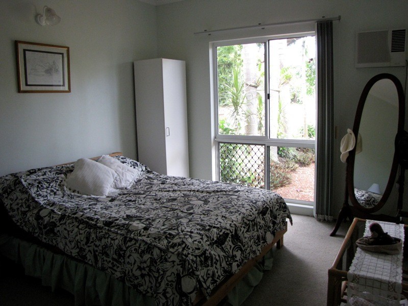 15 Carolyn Close, Yorkeys Knob QLD 4878