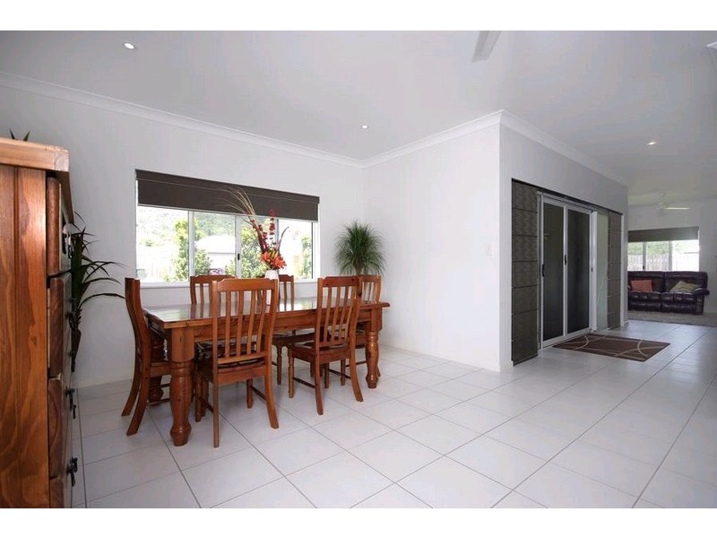 165 Fitzmaurice Drive, Bentley Park QLD 4869