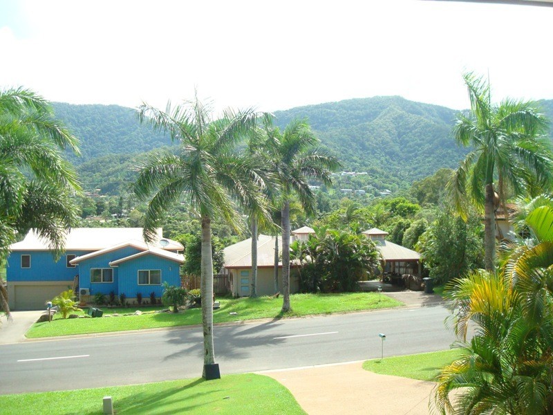 52 Barnes Street, Earlville QLD 4870