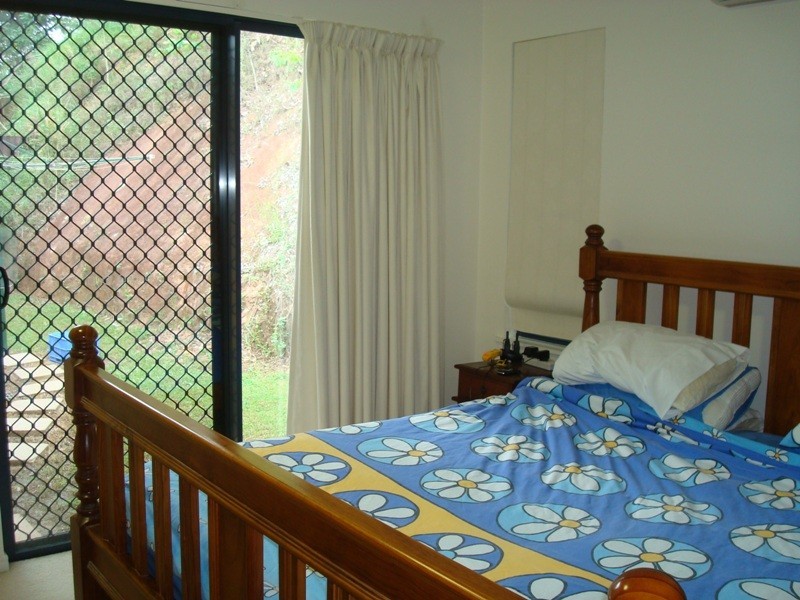 52 Barnes Street, Earlville QLD 4870