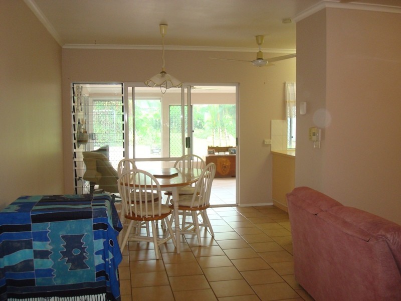 10 Malibu Close, White Rock QLD 4868