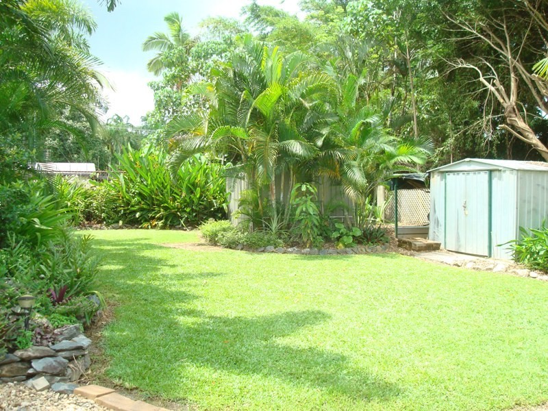 10 Malibu Close, White Rock QLD 4868