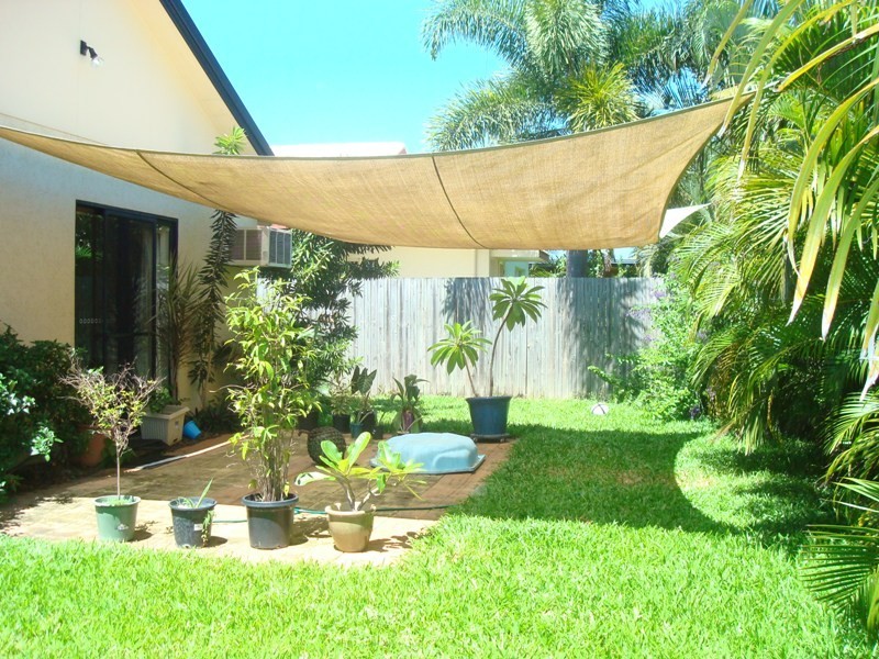 2 Bells Close, Kewarra Beach QLD 4879