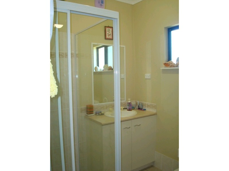 2 Bells Close, Kewarra Beach QLD 4879