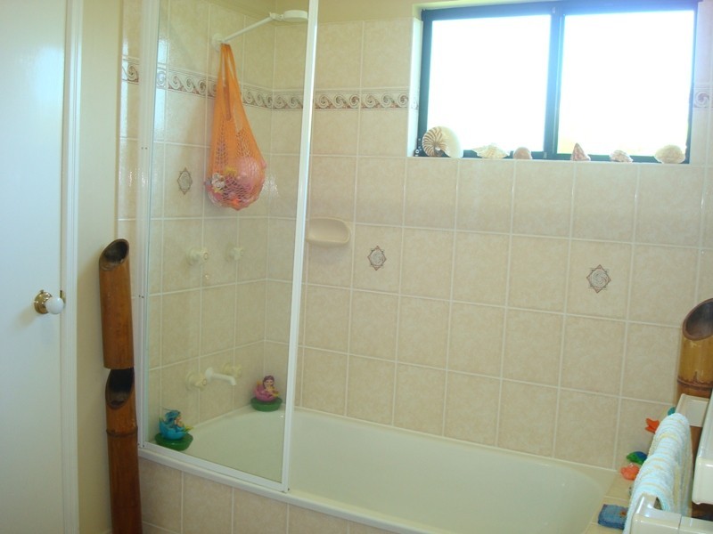 2 Bells Close, Kewarra Beach QLD 4879