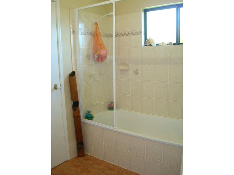 2 Bells Close, Kewarra Beach QLD 4879