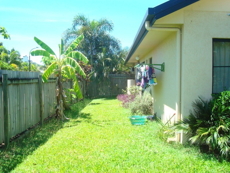 2 Bells Close, Kewarra Beach QLD 4879