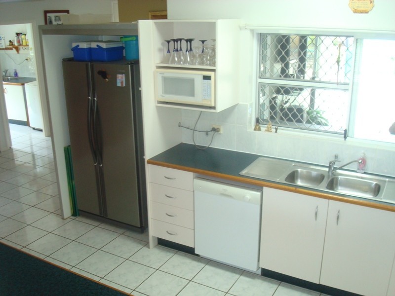 9 Blackbird Close, Bentley Park QLD 4869