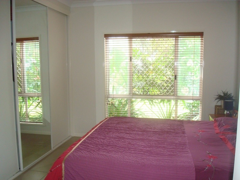 9 Blackbird Close, Bentley Park QLD 4869