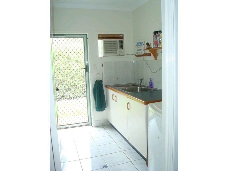 9 Blackbird Close, Bentley Park QLD 4869