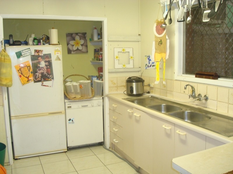 17 Brennan Street, Manunda QLD 4870