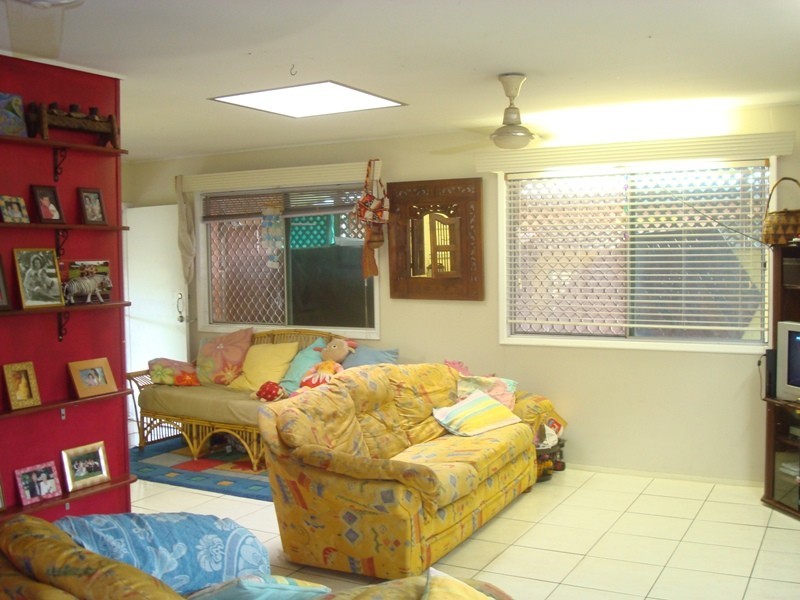 17 Brennan Street, Manunda QLD 4870