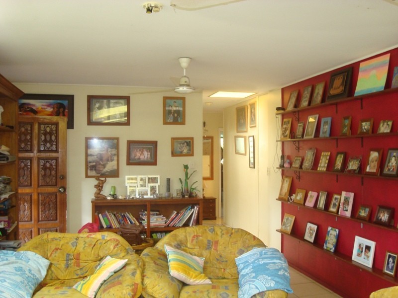 17 Brennan Street, Manunda QLD 4870