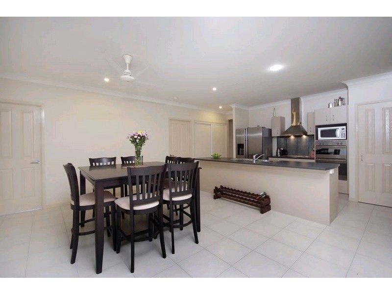 3 Hetherton Street, Smithfield QLD 4878