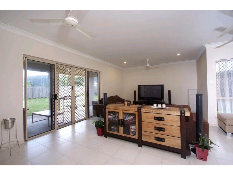 3 Hetherton Street, Smithfield QLD 4878