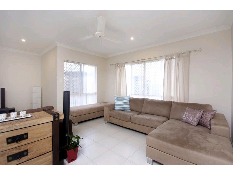 3 Hetherton Street, Smithfield QLD 4878