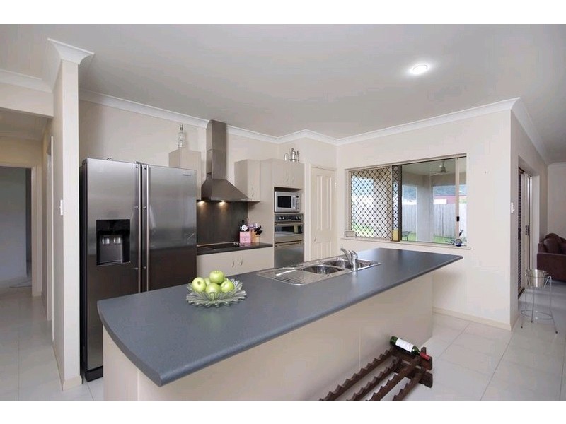 3 Hetherton Street, Smithfield QLD 4878