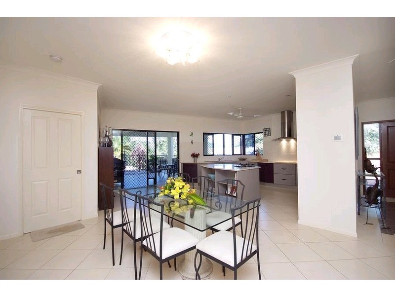 16 Orana Street, Caravonica QLD 4878