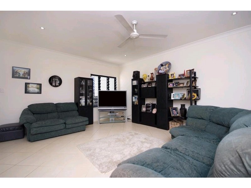 16 Orana Street, Caravonica QLD 4878