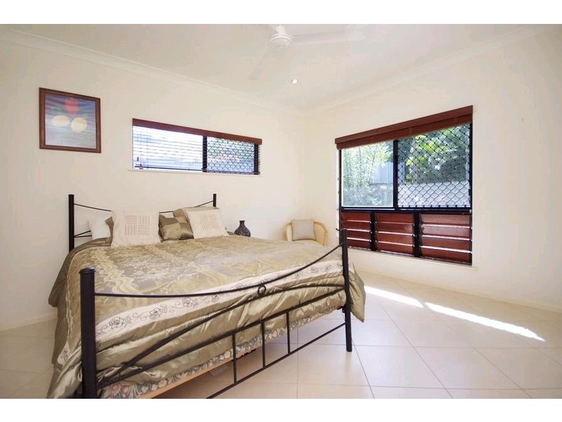 16 Orana Street, Caravonica QLD 4878