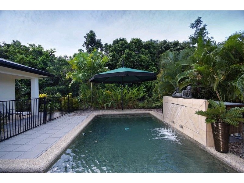 16 Orana Street, Caravonica QLD 4878