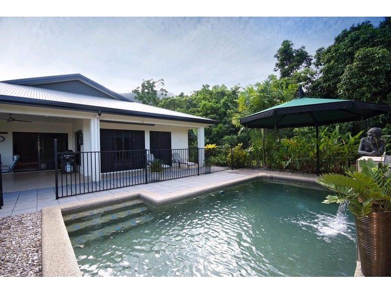 16 Orana Street, Caravonica QLD 4878