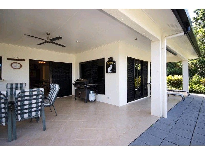 16 Orana Street, Caravonica QLD 4878