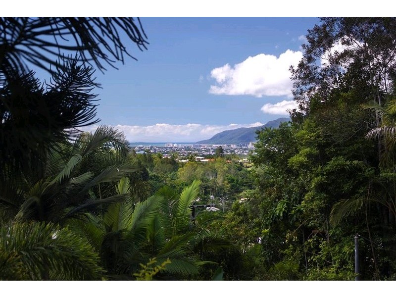 269 Toogood Road, Bayview Heights QLD 4868