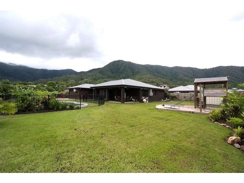 33 Cadell Street, Bentley Park QLD 4869