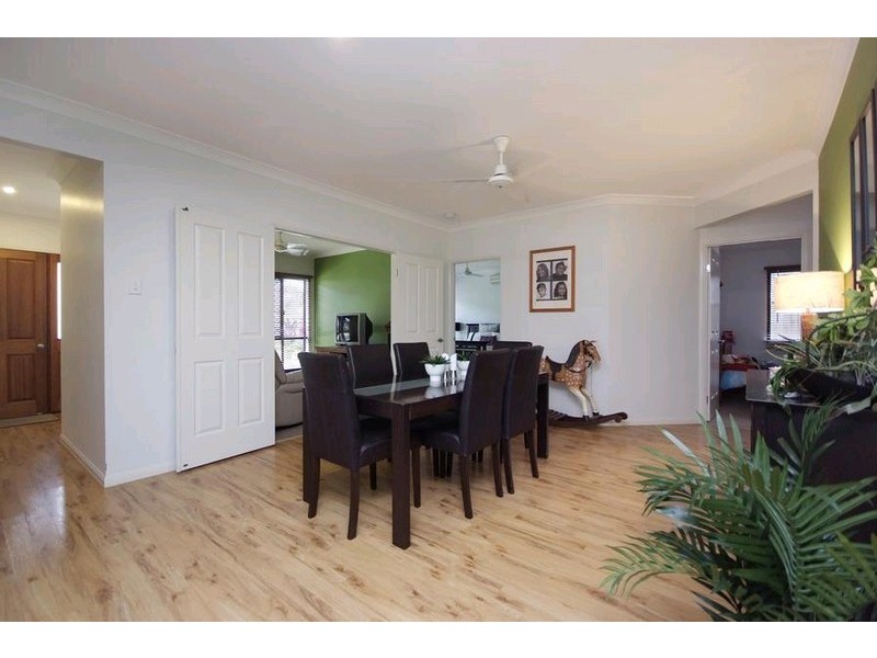 33 Cadell Street, Bentley Park QLD 4869