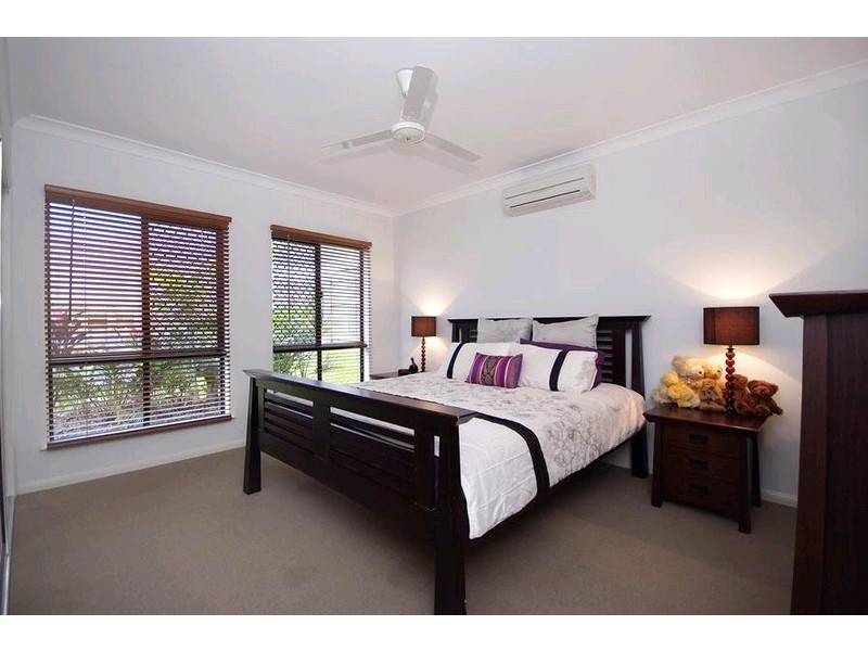 33 Cadell Street, Bentley Park QLD 4869