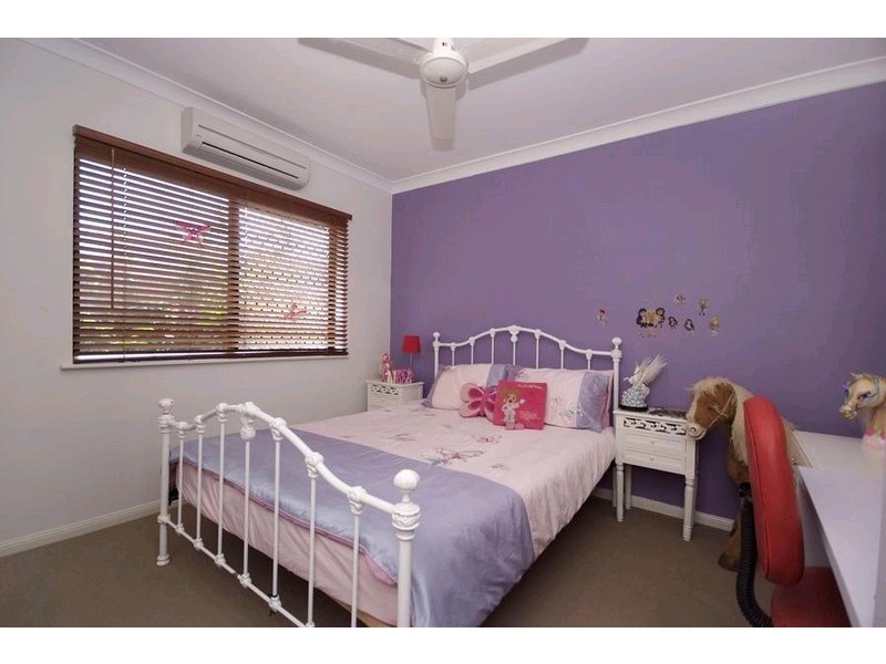 33 Cadell Street, Bentley Park QLD 4869