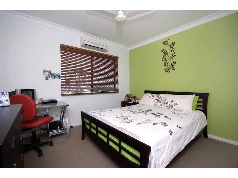 33 Cadell Street, Bentley Park QLD 4869