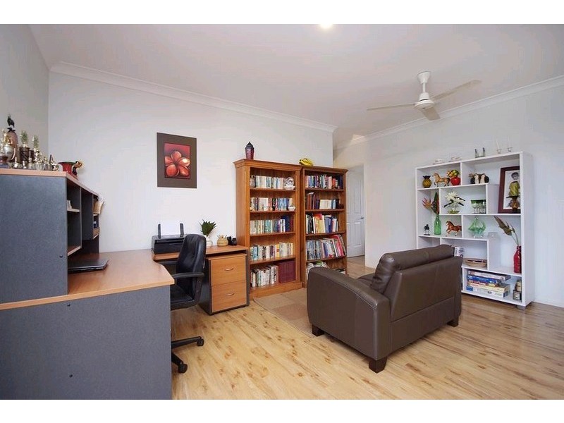 33 Cadell Street, Bentley Park QLD 4869