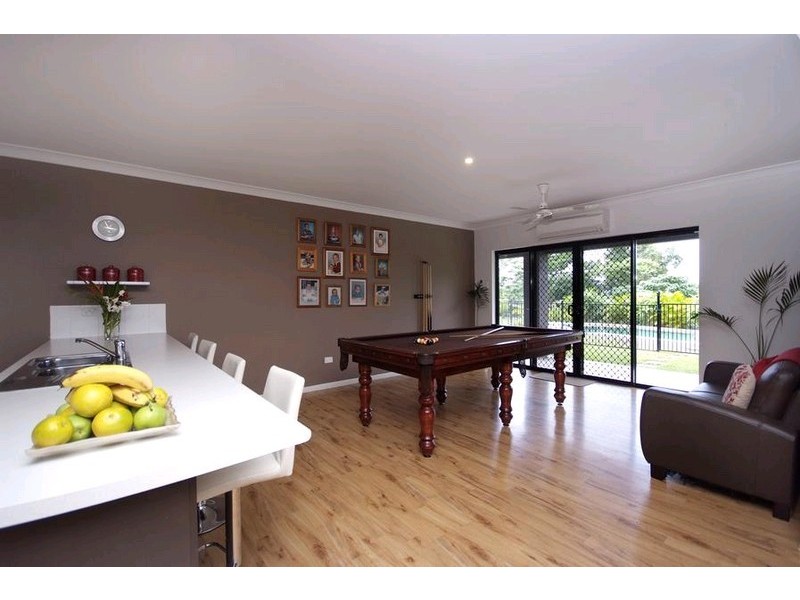 33 Cadell Street, Bentley Park QLD 4869